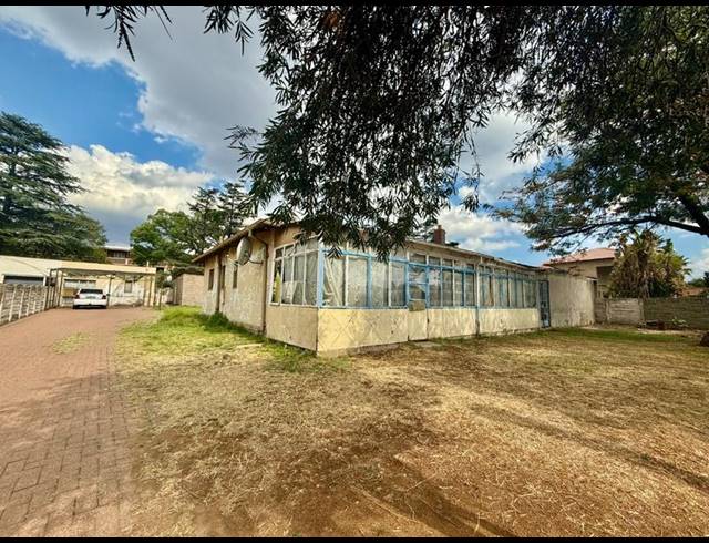 14 BEDROOM HOUSE FOR SALE IN VANDERBIJLPARK CW 5